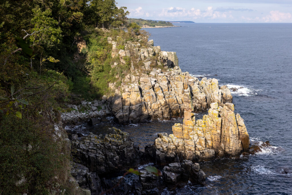 Bornholm-Coast-Rocks-Helligsdomklipperne.jpg